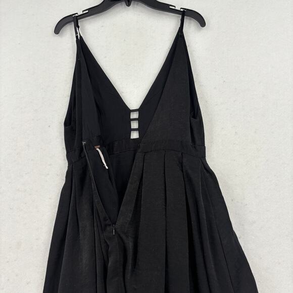 Free People Gabby Party All Night Dress Size 2 Black Fit and Flare Mini LBD - Picture 9 of 13